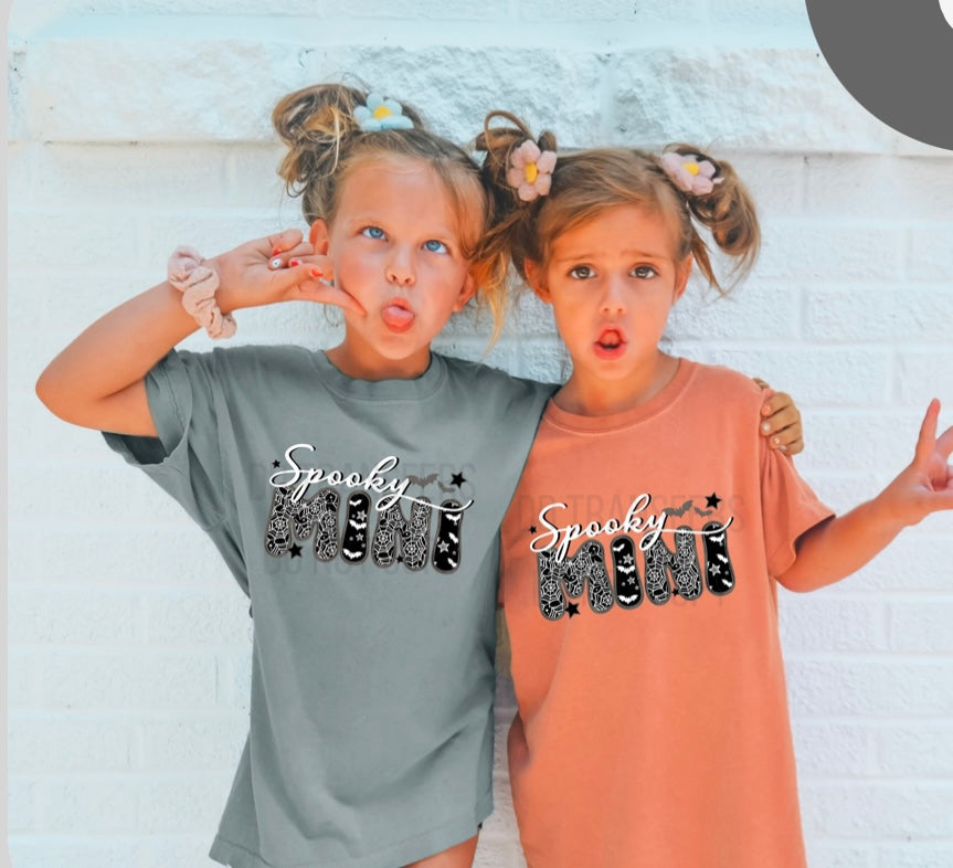 Spooky Mama & Mini Set w/ Bats